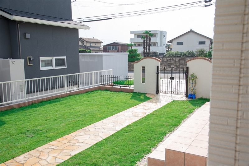 作業の丁寧さや接客の質が好評の東京を中心としたお庭工事